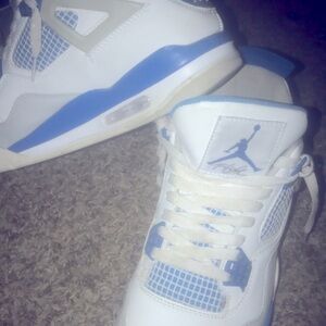 Worn once Jordan 4 Military Blue